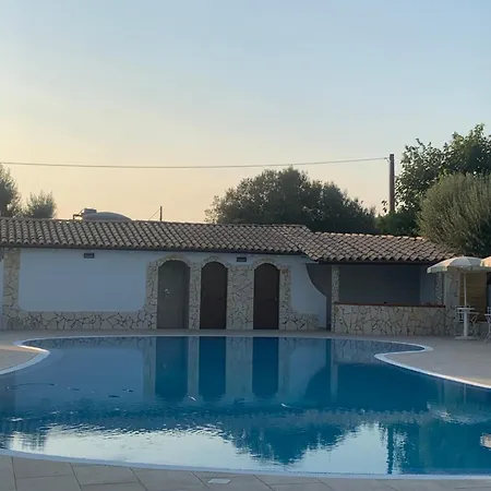 Holiday home Parisi