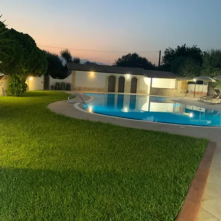 Parisi Holiday home *