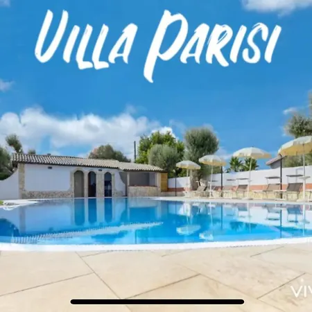 Holiday home Parisi
